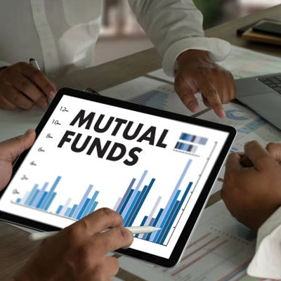 Invest smartly in top mutual funds with expert insights to maximize returns and minimize risks.